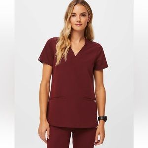 Burgundy Casma Three-Pocket Scrub Top & Zamora High Waisted - Jogger Scrub Pants